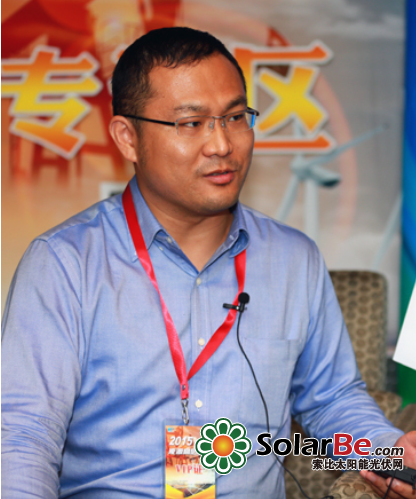 远景能源集团副总经理、光伏业务总经理孙捷参加论坛并接受新华网记者专访。