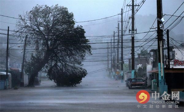 波多黎各遭受风暴