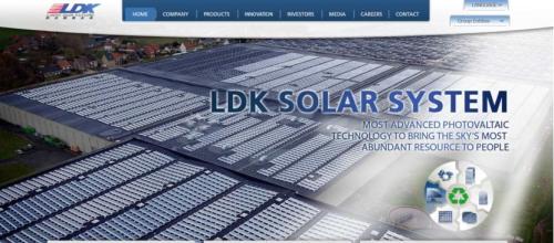 他曾32岁身家400亿，留下这张“光伏名片”如今只值18亿