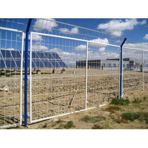 光伏区围网.光伏厂区护栏网.光伏电站铁丝网.光伏发电厂围栏网-- 安平金淦金属丝网制造有限公司