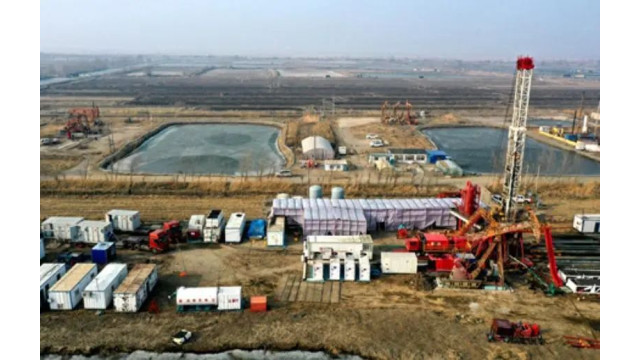 中国石油集团首个“光储供”项目试验成功