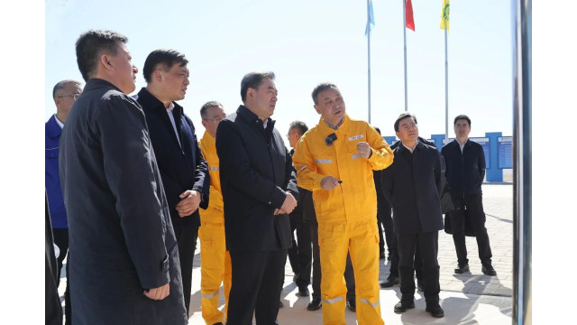 国家能源局党组书记、局长王宏志调研“疆电入渝”配套项目