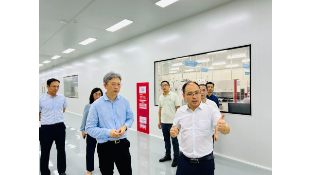 中国驻印尼大使王鲁彤实地考察天合光能印尼工厂