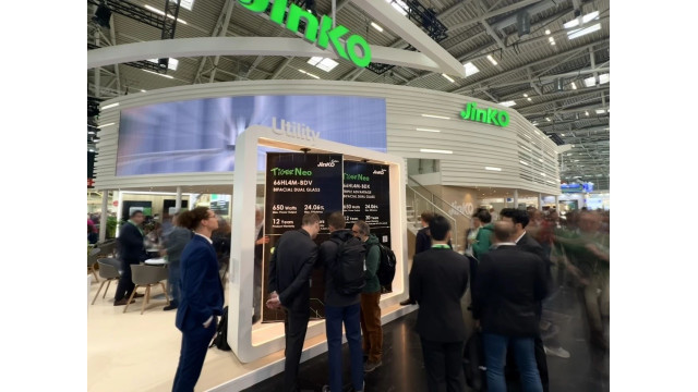 2025 Intersolar|晶科Tiger Neo 650W组件欧洲预售