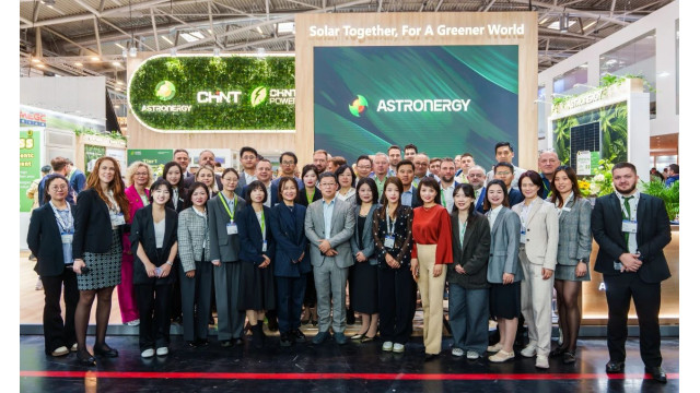 Intersolar现场直击 | 正泰新能通过TÜV北德载荷测试，携Belectric共拓欧洲市场