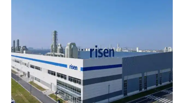 TOPCon电池板块集体下挫，东方日升领跌超5%，百达精工、聚赛龙、协鑫集成等跟跌