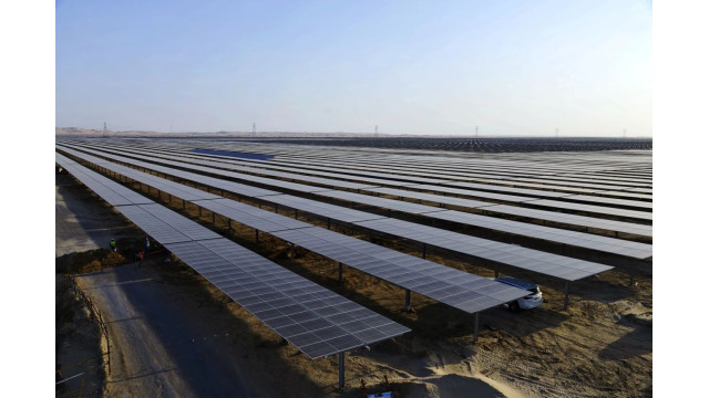 晶科能源N型TOPCon技术助力阿塞拜疆戈布斯坦100MW光伏项目成功落地