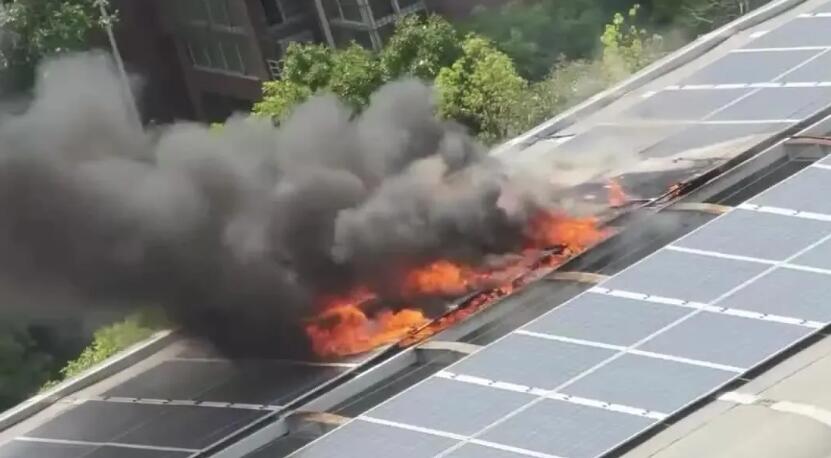 高架光伏火灾引发关注：如何应对分布式光伏的直流高压风险？