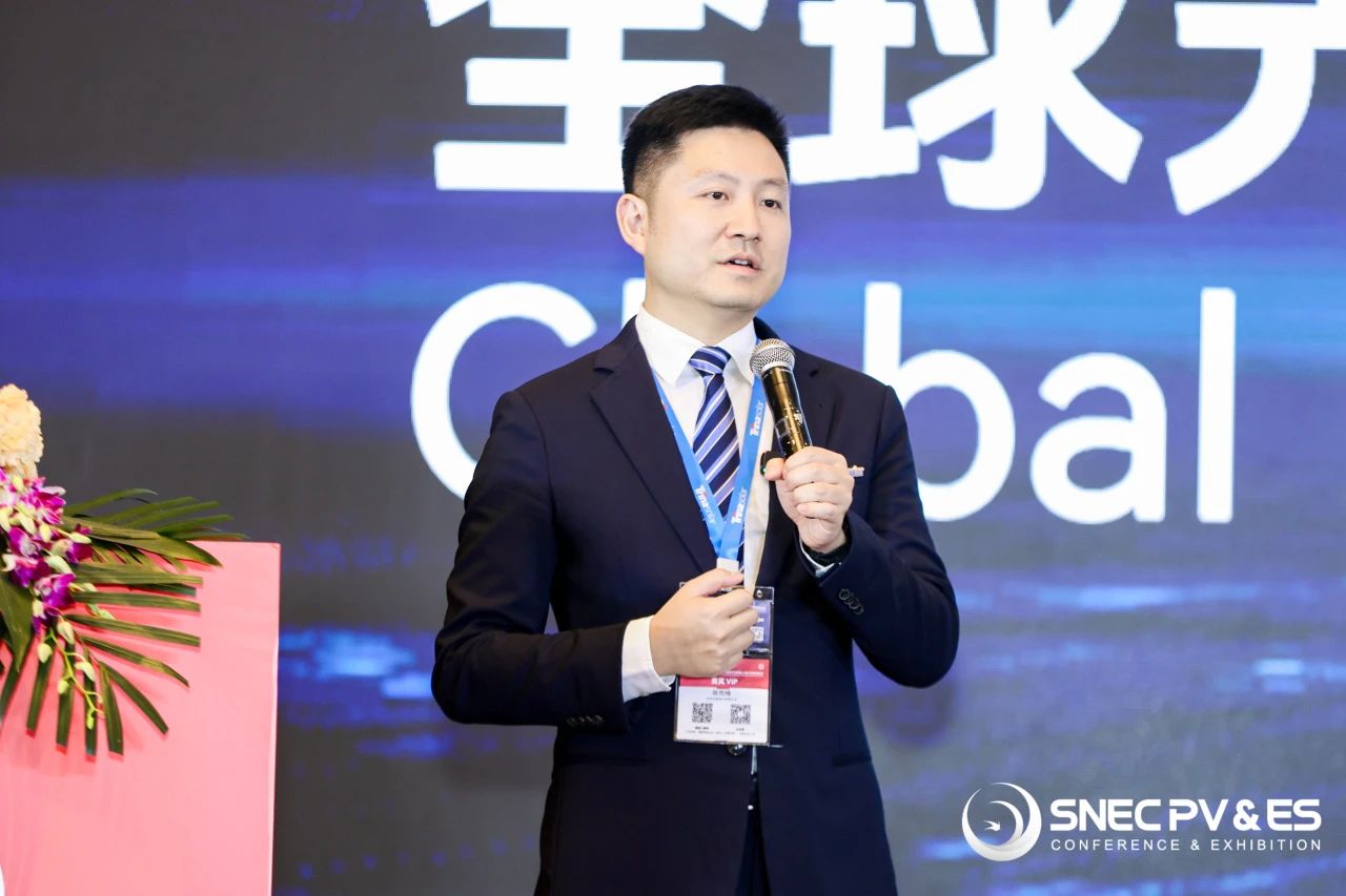 天合光能引领迈向晶体硅钙钛矿叠层新时代