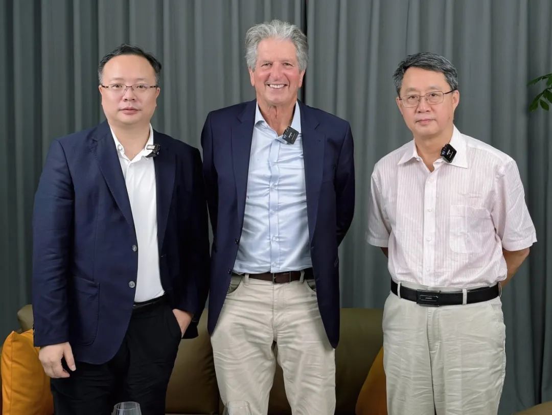 “太阳能之父”马丁格林访问华晟，深化异质结技术合作交流