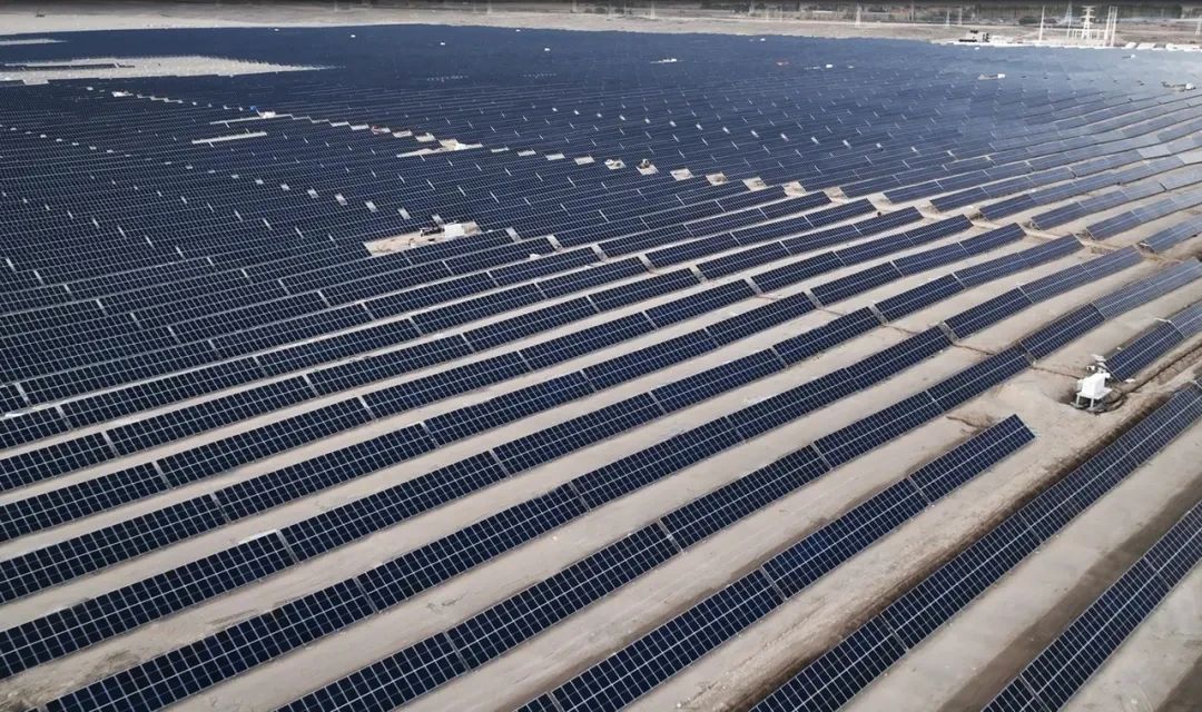 亚洲最大牧光互补！新疆300MW源网荷储项目竣工