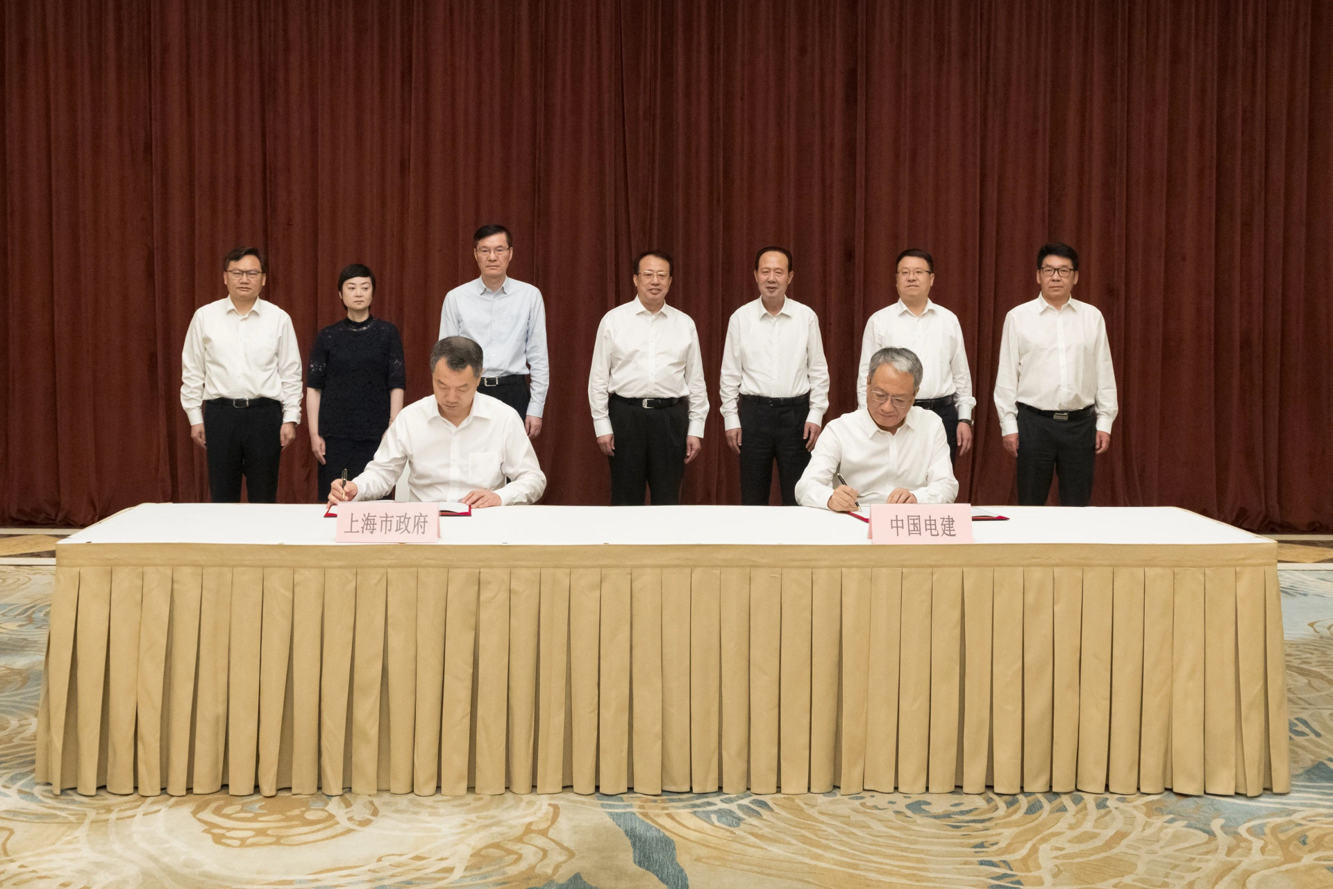 中国电建连签两大战略协议！