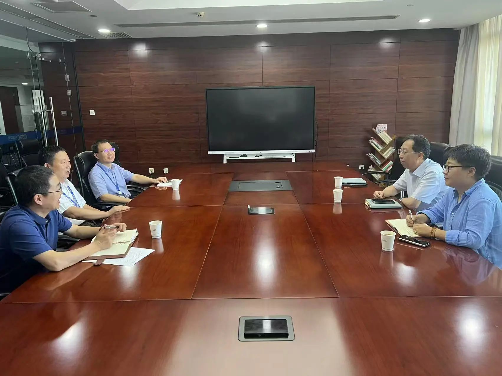 中国能建中电新能源公司与中国能建浙江院开展采购业务交流