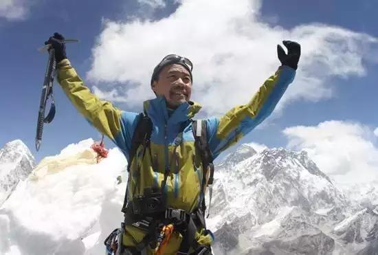 王石来京东,刘强东章泽天携手接待,还给了1000万元