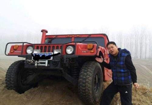 王石来京东,刘强东章泽天携手接待,还给了1000万元