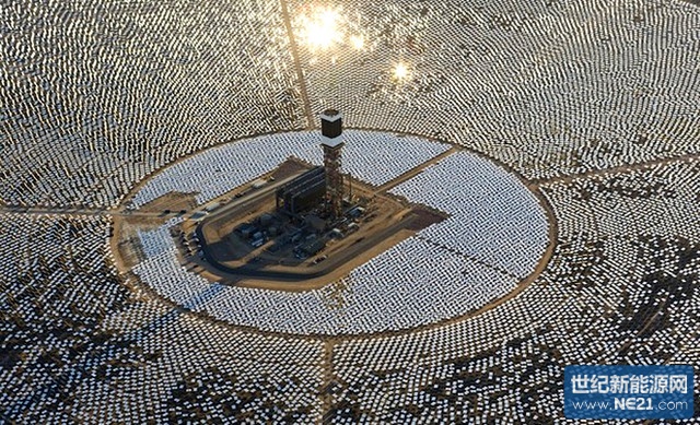 谷歌1.45亿美元将老油田变太阳能发电厂