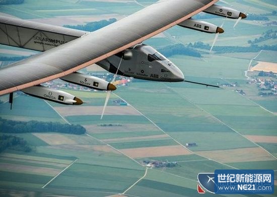 瑞士新型太阳能动力飞机进行首次飞行试验