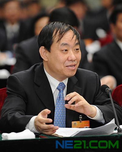 王玉锁提案:加快太阳能源推广应用