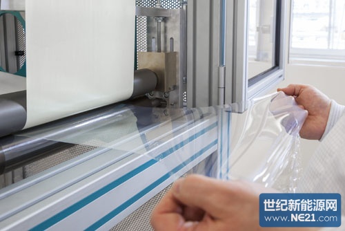 链接2--瓦克与来自工业界科研机构的合作伙伴一起,研发供海浪发电机使用的薄膜。