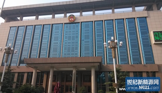 太阳能利用示范项目成为河北政协一张充满鲜明个性的绿色名片。长城网 刘伟 摄