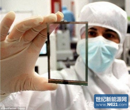 3D沙虫网-研发新型太阳能充电屏幕 或可随时补充电能