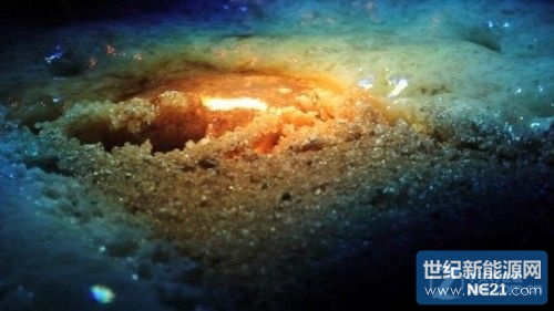 太阳能3D打印机:用太阳能和沙子制玻璃