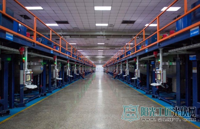 江苏协鑫硅材料铸锭车间