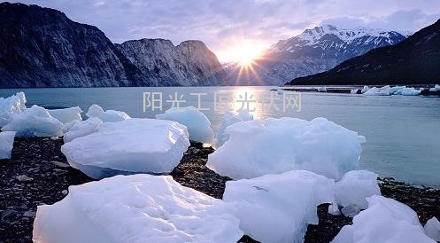 光伏产业走出“寒冬” 深度发展与调整仍需时间