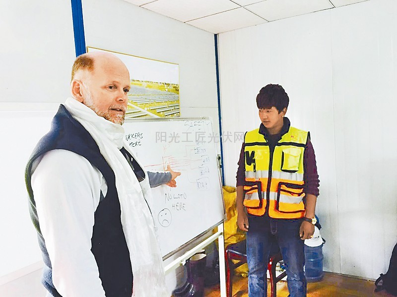 红原花海高效太阳能设备将并网发电