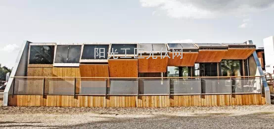 助力德国高校学生在世界上由学生组织的最大型建筑比赛——太阳能十项全能赛中夺得佳绩。