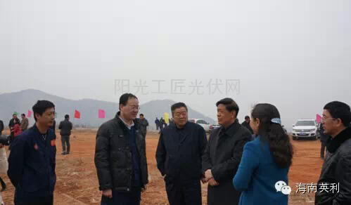 郭远东主席、徐莉区长、白镝主任现场交流