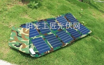 图（8）  用迷彩布基封装的柔性非晶硅太阳能组件