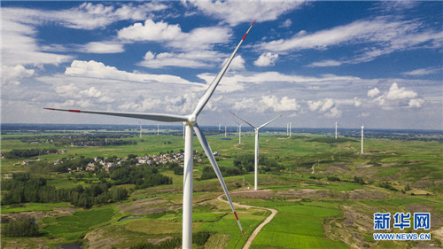 新能源谱新篇 光伏扶贫惠及41.28万贫困户 新能源谱新篇 光伏扶贫惠及41.28万贫困户