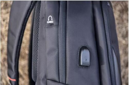 汉能太阳能发电背包测评:商旅人士紧急状况必备 汉能太阳能发电背包测评:商旅人士紧急状况必备