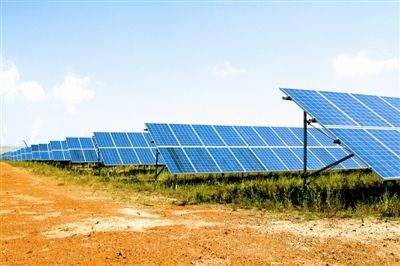 霍林郭勒市:排土场上“种”光伏