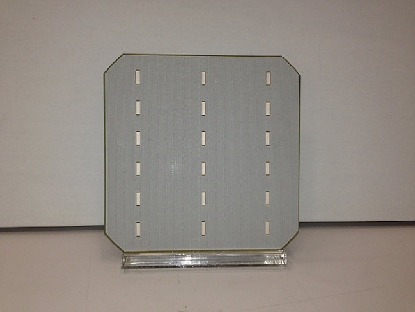 旭泓全球光电CELCO背面钝化太阳能电池,启用新型杜邦Solamet PV36X铝浆,电池效率达20.3%里程碑。