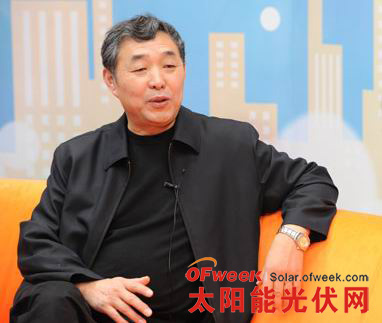 政府到底该不该救光伏?