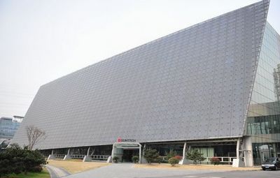 尚德副总:施正荣为公司头发都急白了