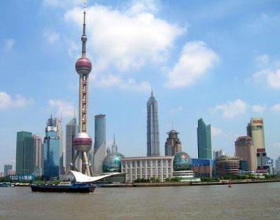 富士康重估光伏投资 中国总部紧邻东方明珠