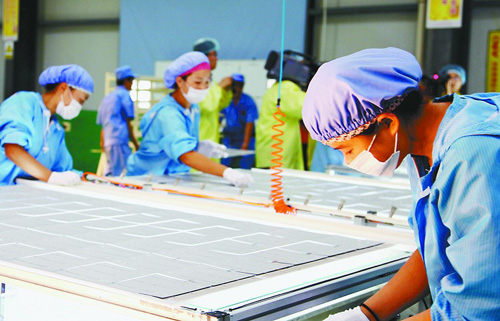 光伏组件生产车间