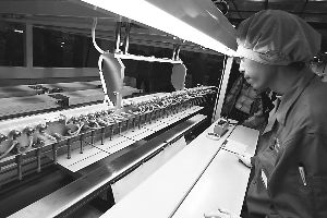 中国工人正在工作