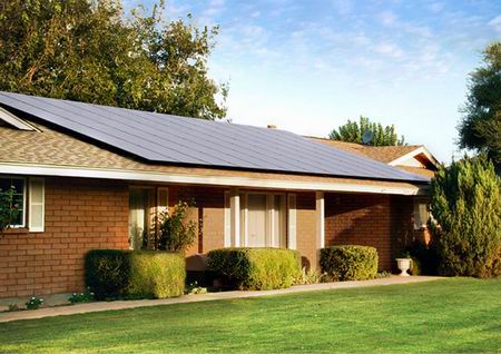 太阳能郊区：这个住宅有太阳能装置，就在亚利桑那州（Arizona）派奥拉（Peora）