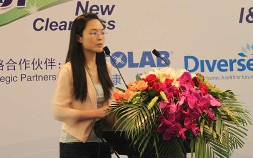 上海白猫专用化学品有限公司主管文玲娜